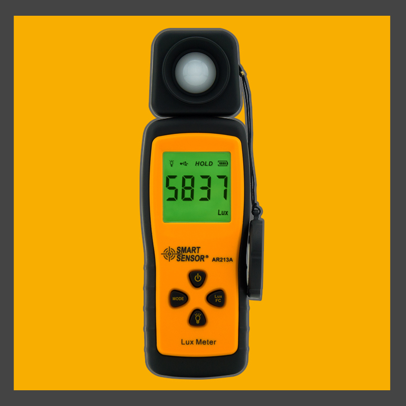 AR213A Lux Meter